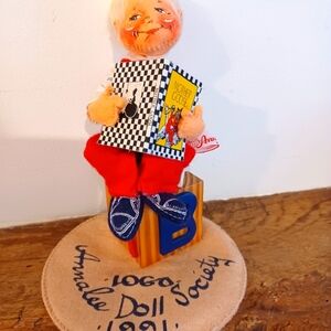 Vintage. 1991 Annalee Doll Reading Mother Goose